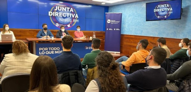 Landáburu: “Es una suerte contar con presidentes como Feijóo o López Miras que, además de ser referentes por su liderazgo, cuentan con los jóvenes”